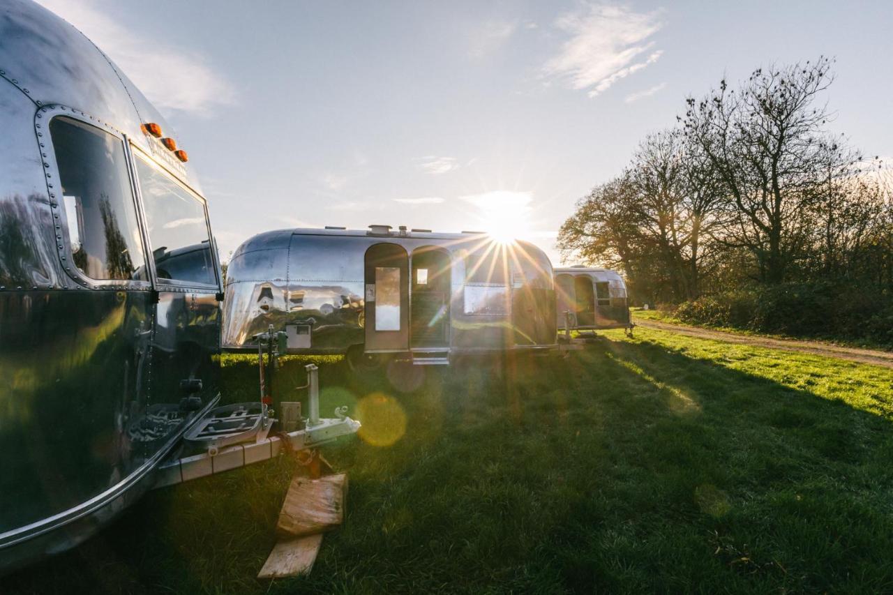 Silver Airstream Glamping & Rental Chichester Exteriér fotografie