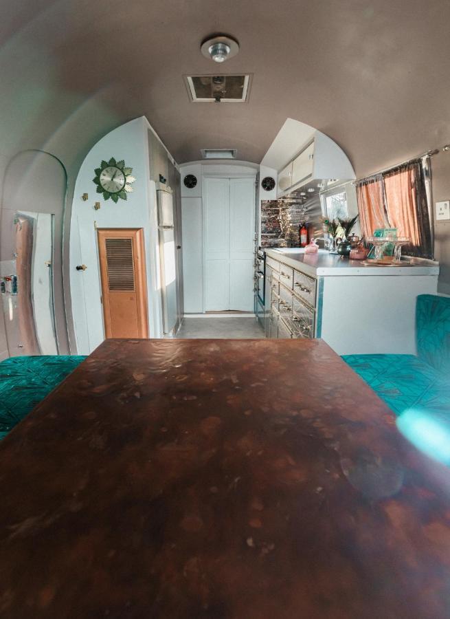 Silver Airstream Glamping & Rental Chichester Exteriér fotografie