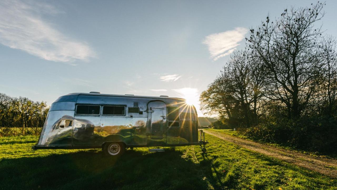 Silver Airstream Glamping & Rental Chichester Exteriér fotografie