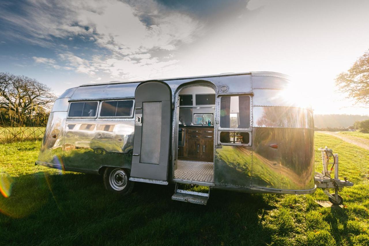 Silver Airstream Glamping & Rental Chichester Exteriér fotografie