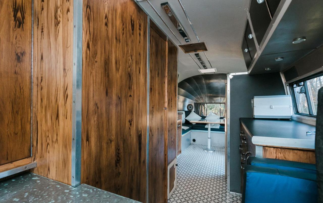 Silver Airstream Glamping & Rental Chichester Exteriér fotografie