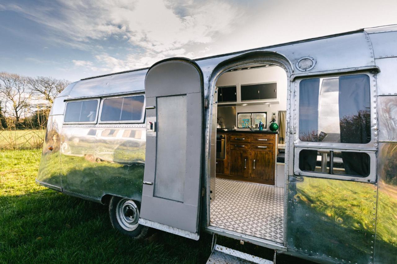 Silver Airstream Glamping & Rental Chichester Exteriér fotografie