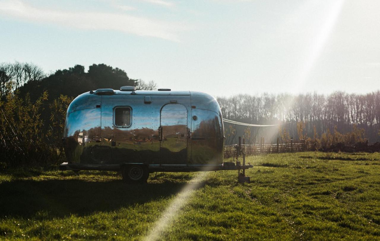 Silver Airstream Glamping & Rental Chichester Exteriér fotografie