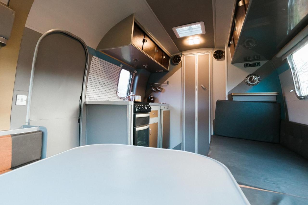 Silver Airstream Glamping & Rental Chichester Exteriér fotografie